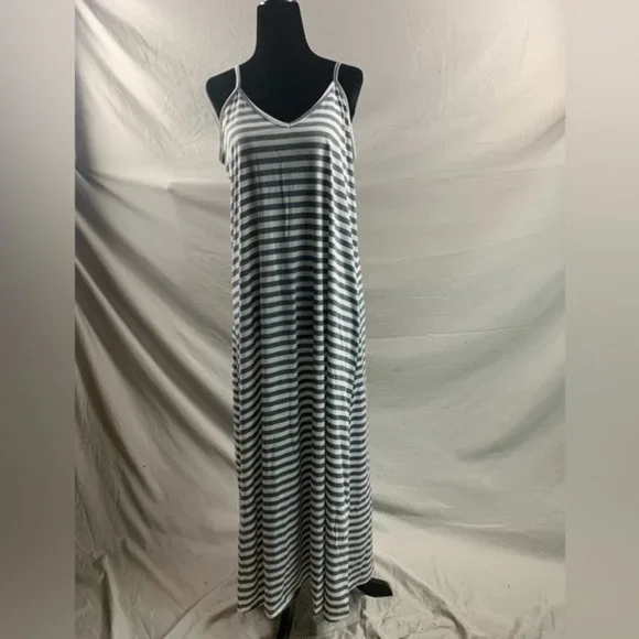 Striped Print Cami Dress - Picture 6 of 7